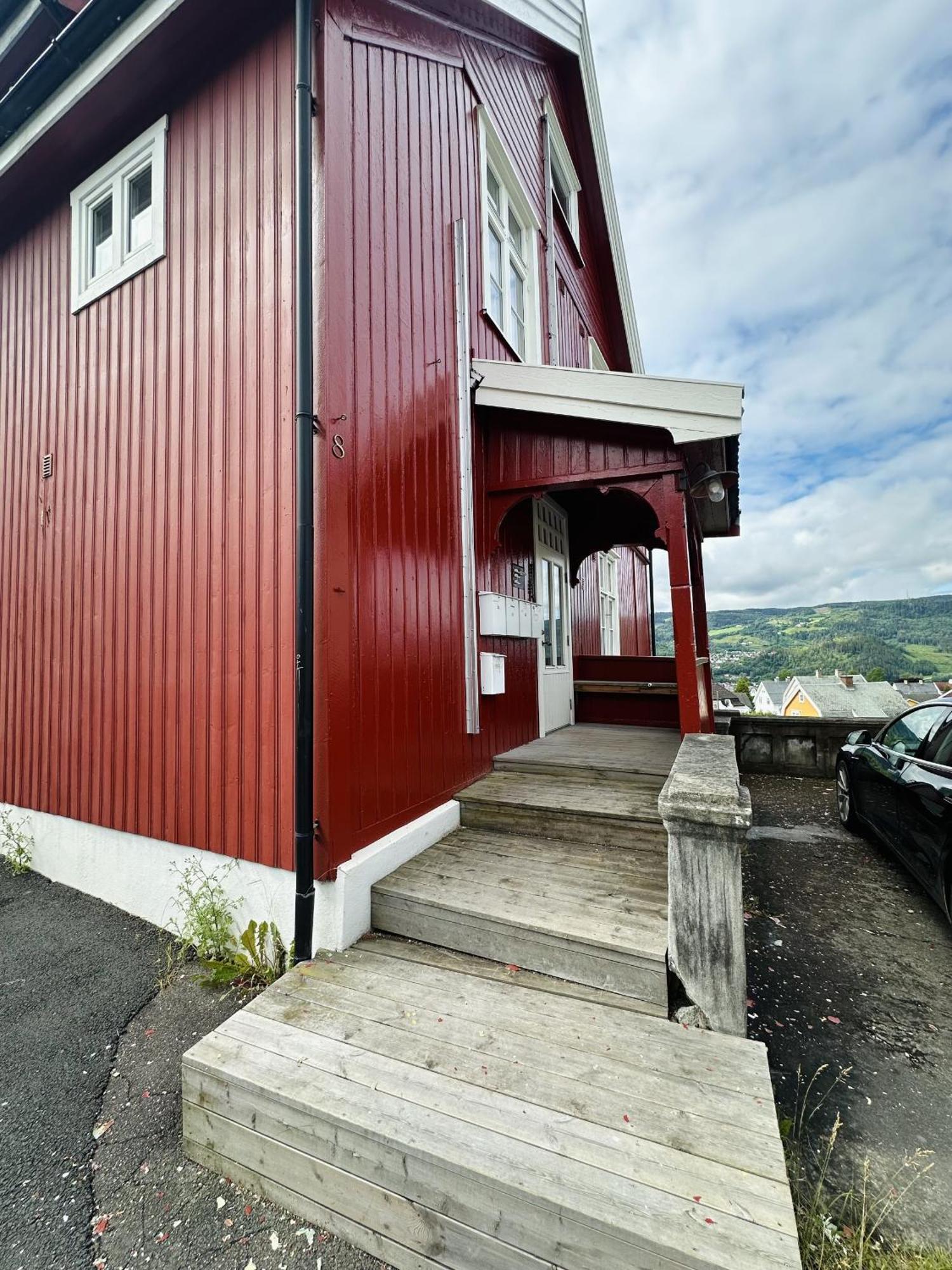 Toppleilighet I Sentrum Av Лиллехамер Экстерьер фото